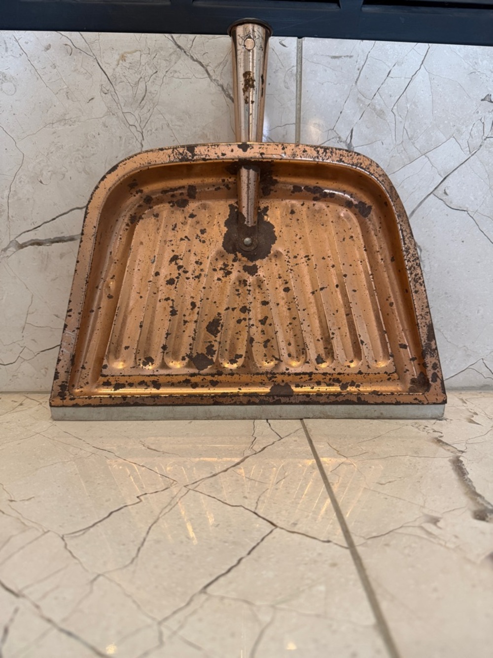 Vintage  JV Reed Metal Dustpan Copper Color  Farmhouse Decor Rustic Louisville